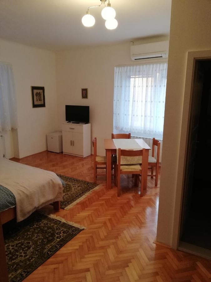 Sobe Sabec Bed & Breakfast Postojna Exterior photo