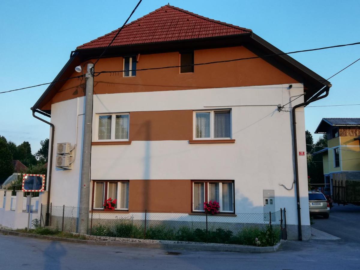 Sobe Sabec Bed & Breakfast Postojna Exterior photo
